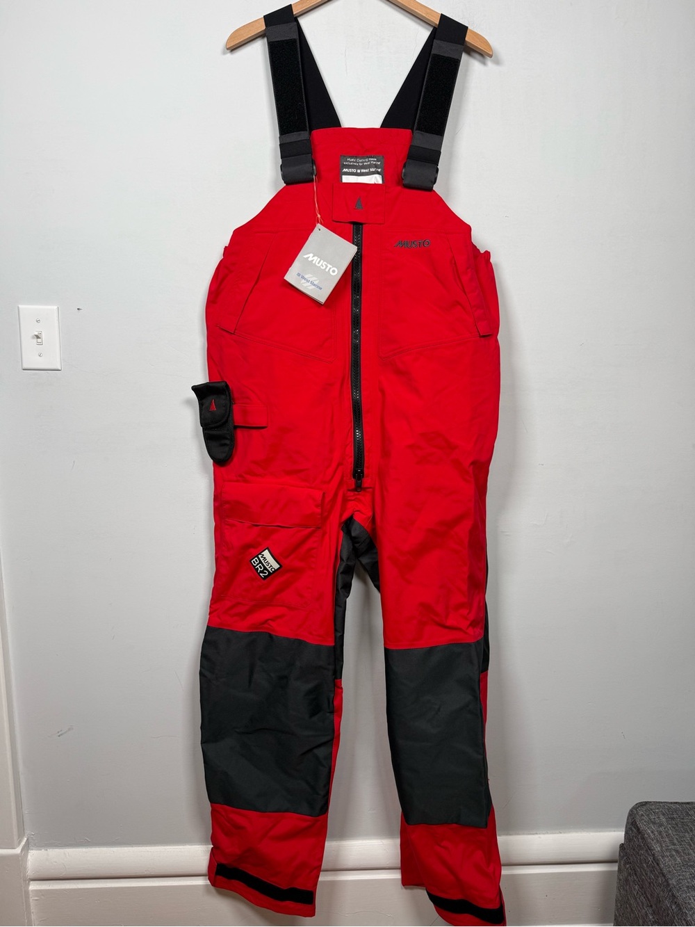 NWT Musto BR2 Offshore Sailing Trousers Red Bibs Size L Waterproof Pants